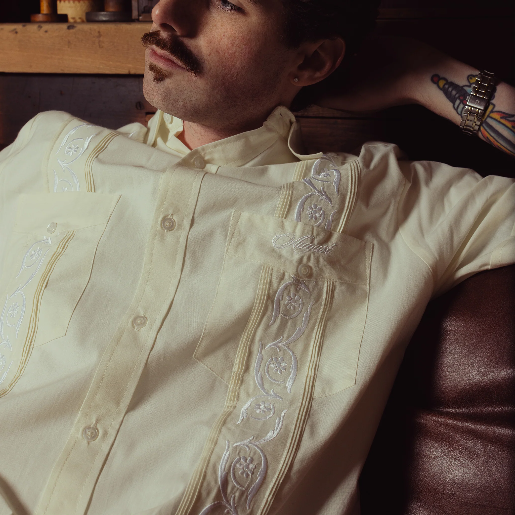August "Cigar Lounge - Cuban Heritage" Guayabera (Off White) - Image 3