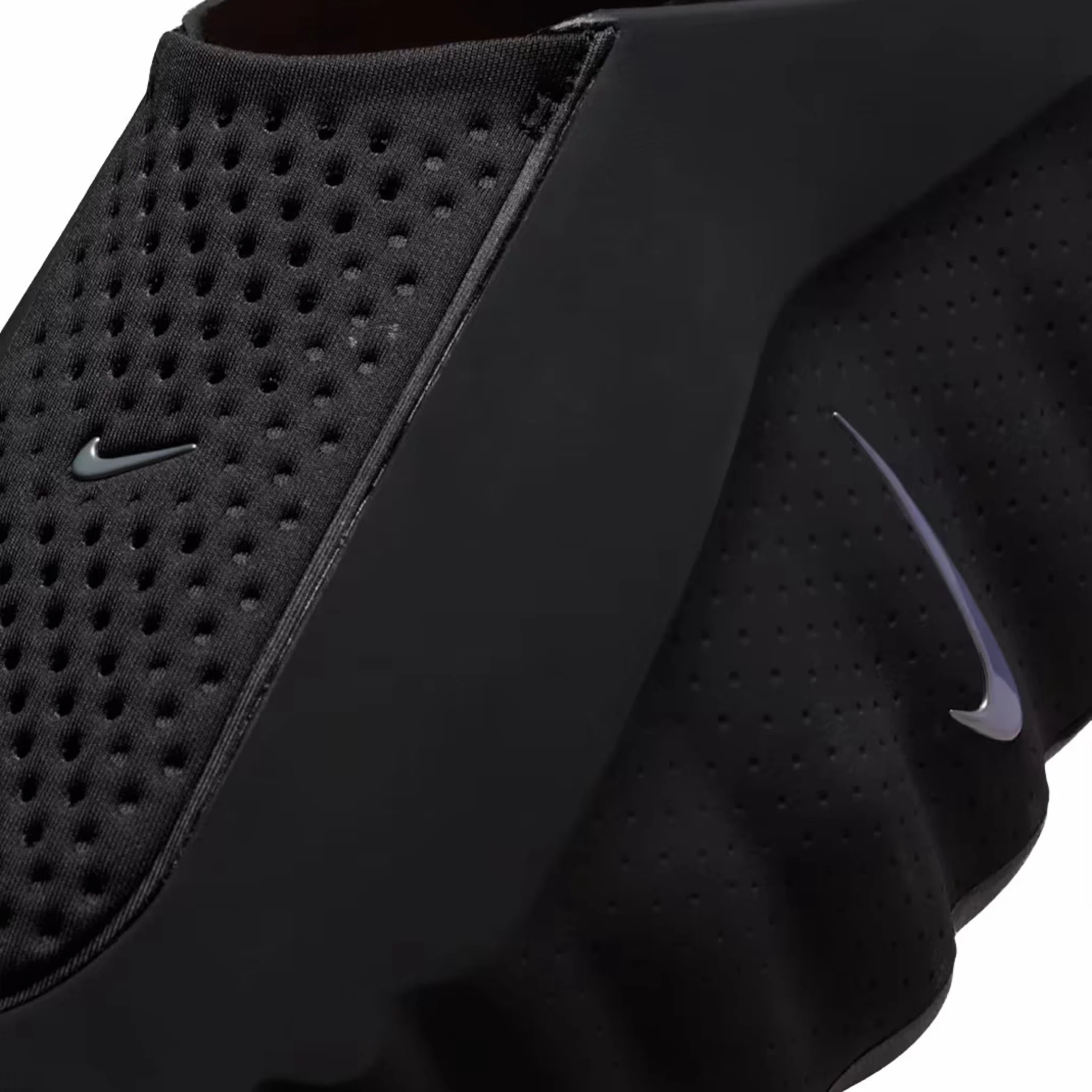Nike Men's Nike Mind 001 Pregame Mules (Black/Chrome-Hyper Crimson) - Image 6