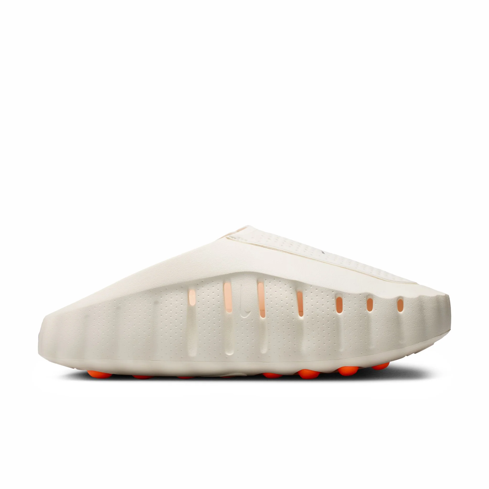 Nike Men's Nike Mind 001 Pregame Mules (Sail/Metallic Platinum-Hyper Crimson-Black)